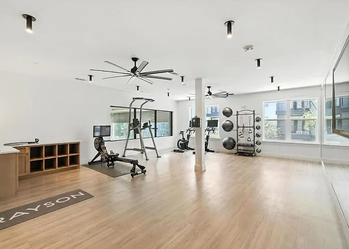 99 Modern 2b2b Near Stockyards, Pool & Gym, 7m To Dickies Stadium, 15m To At&t Stadium Fort Worth