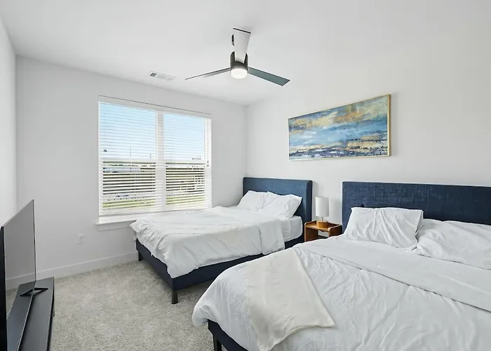 Apartamento 99 Modern 2b2b Near Stockyards, Pool & Gym, 7m To Dickies Stadium, 15m To At&t Stadium Fort Worth